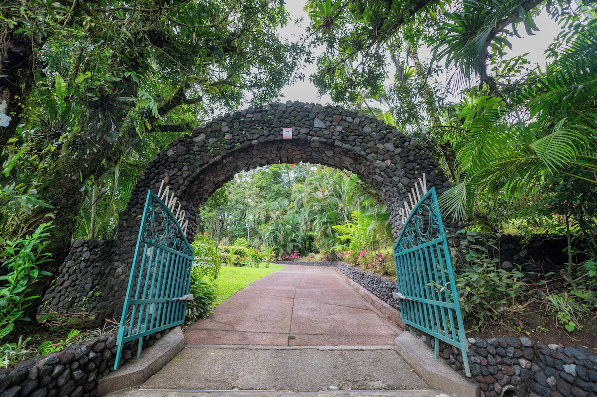 Lakeview Villas Entry
